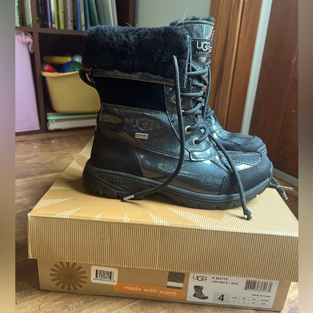 UGG Butte Youth Girl Snow Boots Glitter Black Shearling Leather wool -20F size 4
